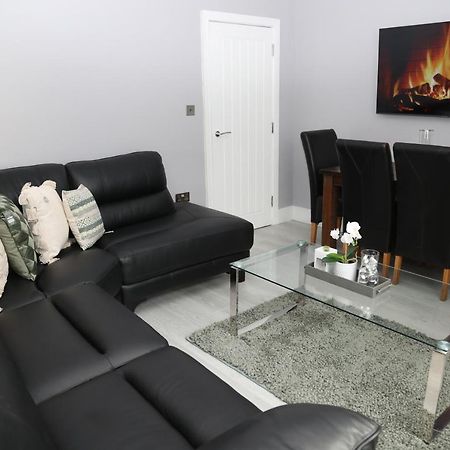 Homely 1-Bed Apartment In Birmingham Kültér fotó